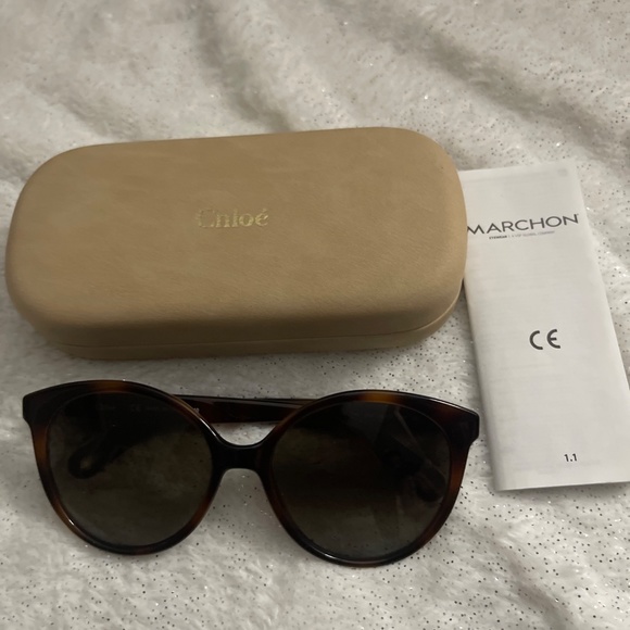 Chloe - Picture 8 of 8